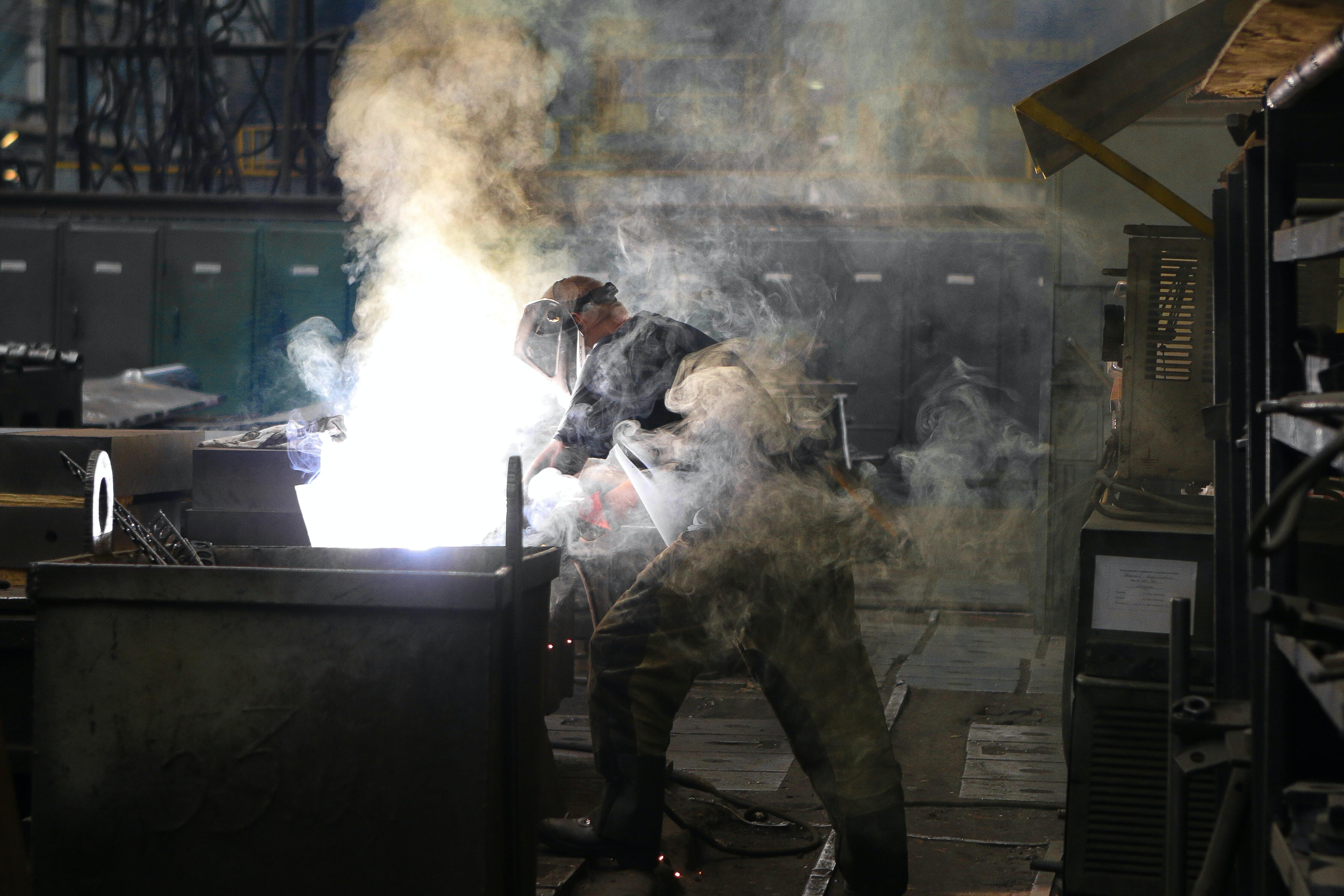 Quor_Manufacturing_Commodities_05
